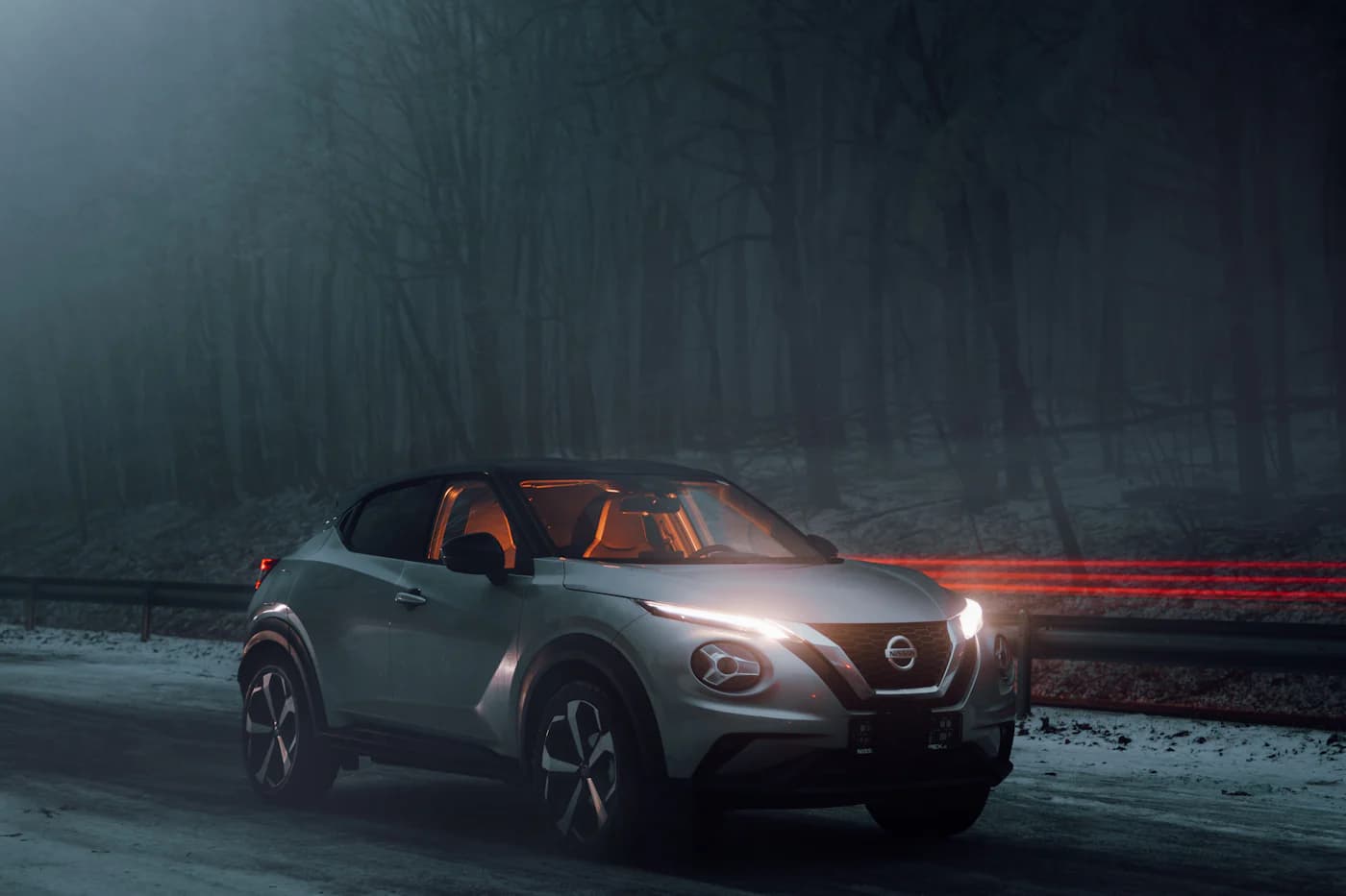 2020 Toyota RAV4 XLE photo 2